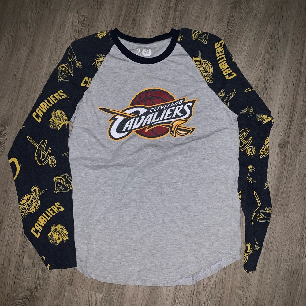 Cleveland Cavaliers Long Sleeve Shirt